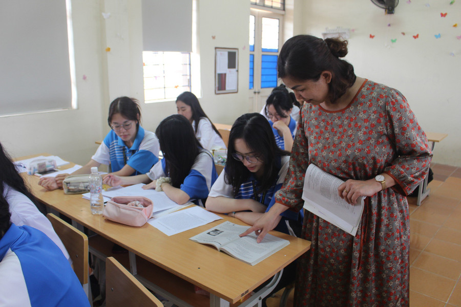 Học sinh Trường THPT Chuyên Chu Văn An Lạng Sơn trong giờ ôn tập.