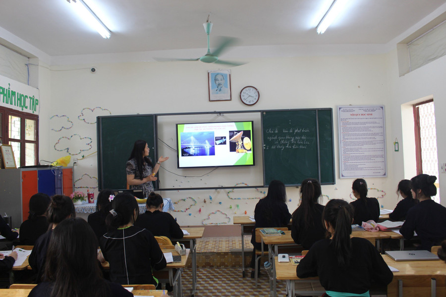 Năm học 2023-2024, Trường THPT DTNT tỉnh Lạng Sơn có 206 học sinh lớp 12.