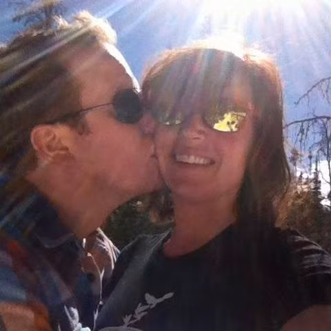 Chuyện lạ có thật: Người đàn ông đang hấp hỗi bỗng “hồi sinh” kỳ diệu nhờ 1 nụ hôn của vợ - Ảnh 5.