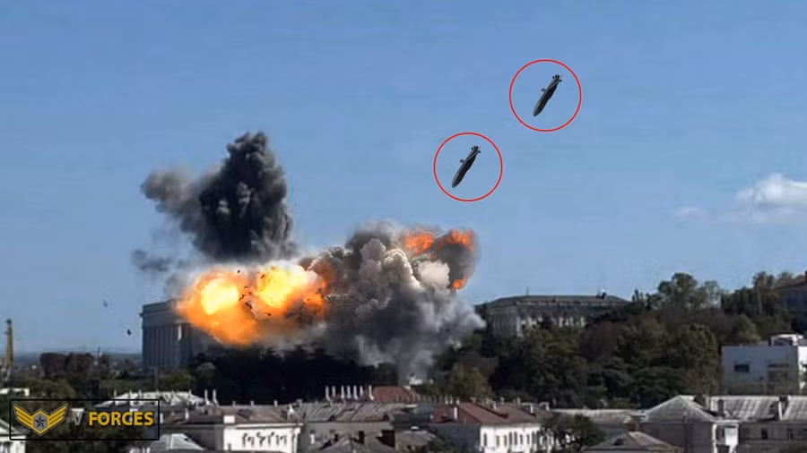 Ngăn đòn thù vào Crimea: Chặn Storm Shadow hay phá hủy sạch Su-24MR?