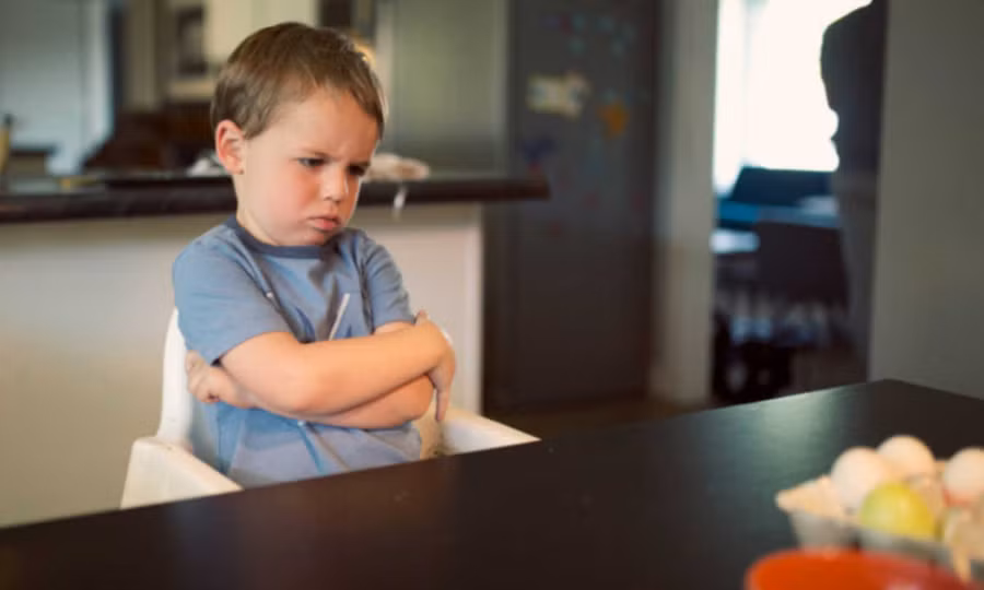 Khi cha mẹ không kiểm soát được cơn giận, trẻ em cũng có nhiều khả năng la hét hoặc chửi bới khi gặp tình huống tương tự. (Ảnh: ITN). Khi cha mẹ không kiểm soát được cơn giận, trẻ em cũng có nhiều khả năng la hét hoặc chửi bới khi gặp tình huống tương tự. (Ảnh: ITN).