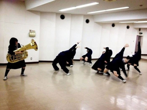 &nbsp;Tung chưởng.