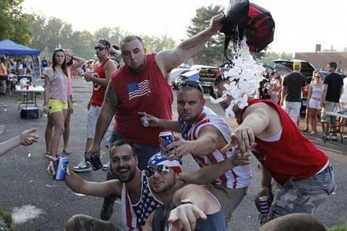 Những khoảnh khắc khôi hài hiếm gặp trên trái đất ảnh 5