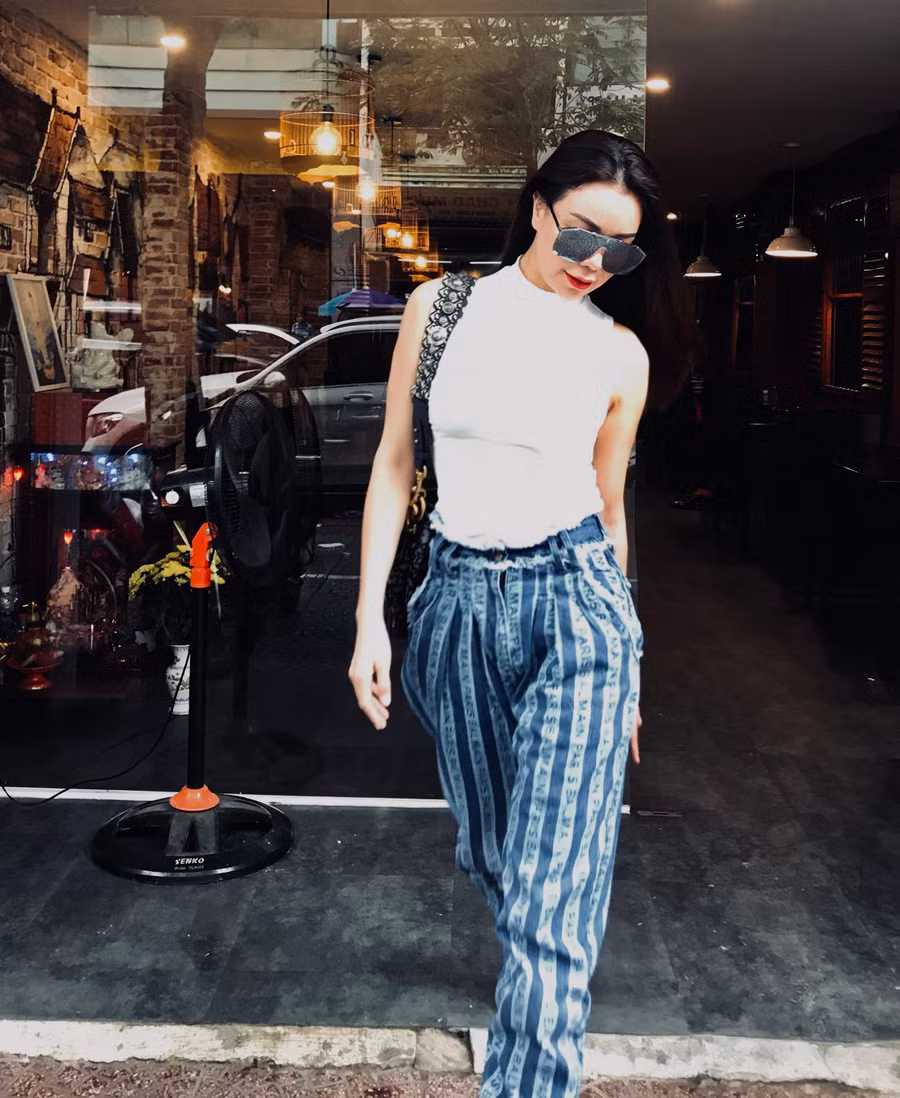 ngoc trinh - tra ngoc hang dung hang phong cach goi cam, ai dep hon? hinh anh 8