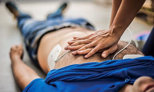 Cảnh báo 5 thói quen xấu nhiều người mắc có khả năng gây nhồi máu cơ tim, đặc biệt giới trẻ - Ảnh 4.