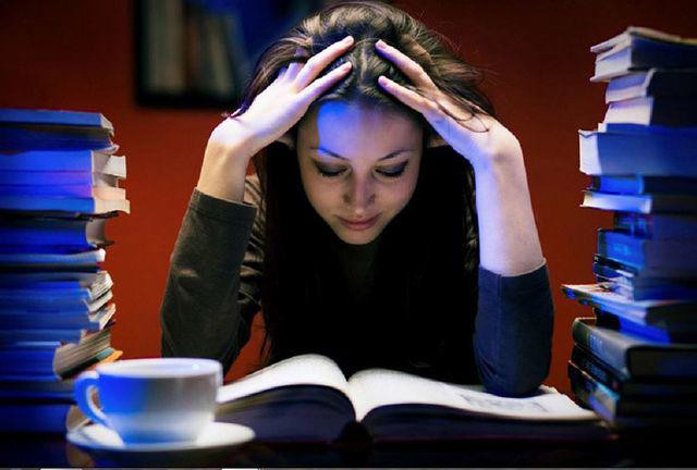 Thức đêm đã trở thành thói quen nhiều năm của Tiểu Diệp (Ảnh minh họa).