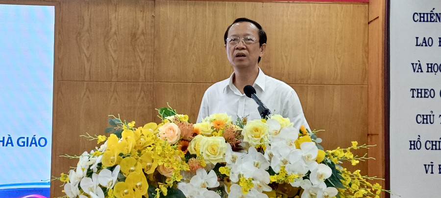 Thứ trưởng Bộ GD&ĐT Phạm Ngọc Thưởng phát biểu tại hội thảo. Ảnh: Quốc Hải Thứ trưởng Bộ GD&ĐT Phạm Ngọc Thưởng phát biểu tại hội thảo. Ảnh: Quốc Hải