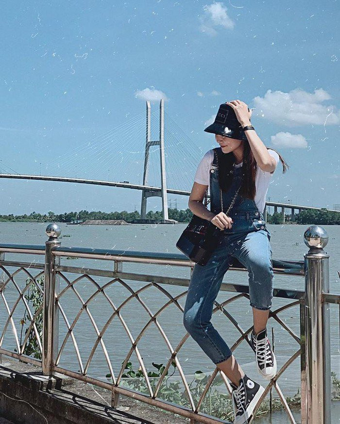 Mẫu trang phục Mỹ Tâm, Lan Khuê đều mê, diện kiểu nào cũng trẻ thêm vài tuổi ảnh 4 co 1 loai trang phuc my tam, lan khue deu me, dien kieu nao cung tre them vai tuoi - 5