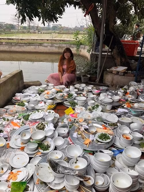 Có những nỗi sợ mang tên ‘rửa bát ngày xuân’. Có những nỗi sợ mang tên rửa bát ngày xuân.
