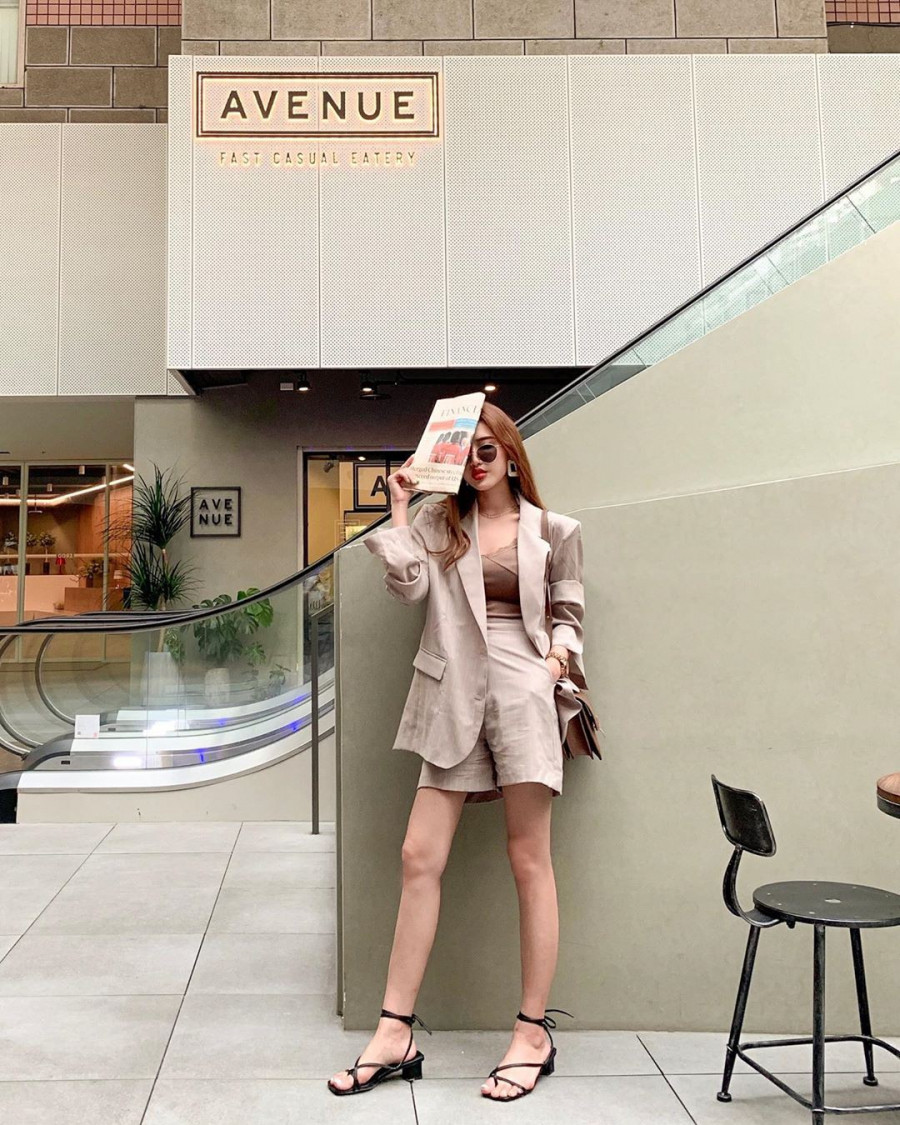 4 mẫu áo khoác đẹp nhẹ nhàng nhưng cực sang chảnh mùa thu ảnh 9 Empty