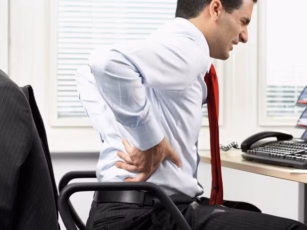 "Sát thủ" không thể ngờ gây thoát vị đĩa đệm, hỏng xương sống ảnh 2