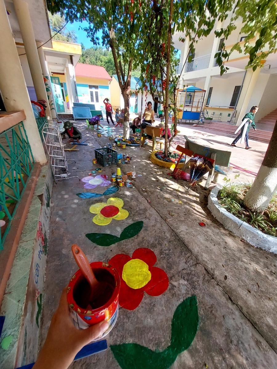 Mỗi nhà giáo là một người &quot;họa sỹ&quot;.