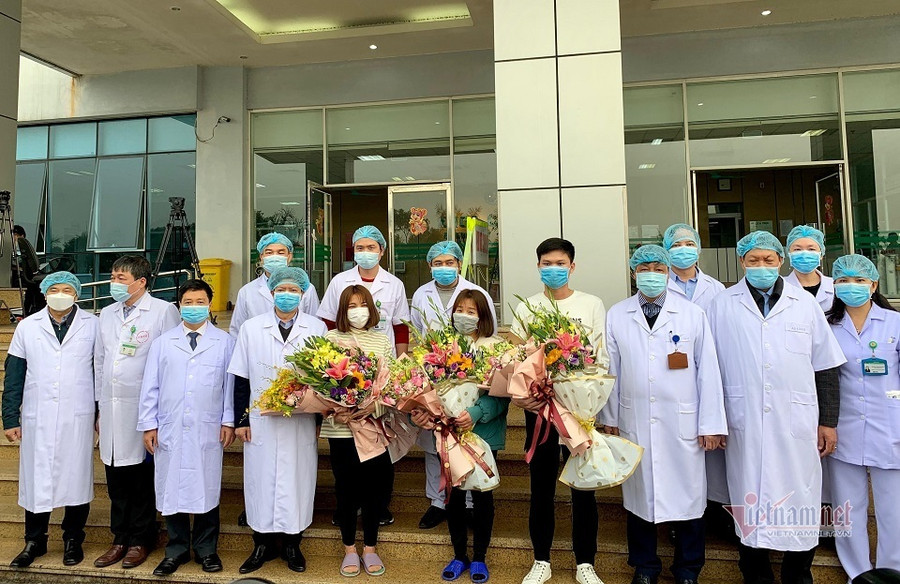 Chuyện về những bác sĩ tuyến đầu chống dịch virus corona ở Việt Nam ảnh 3 Chuyện về những bác sĩ tuyến đầu chống dịch virus corona ở Việt Nam