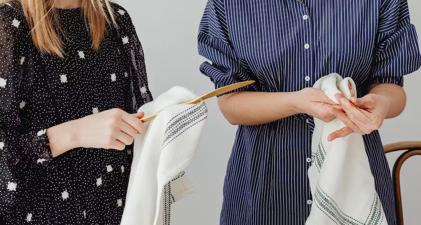 Hầu hết khăn lau nhà bếp có thể bị nhiễm vi khuẩn ở mức độ cao. (Ảnh: ITN).