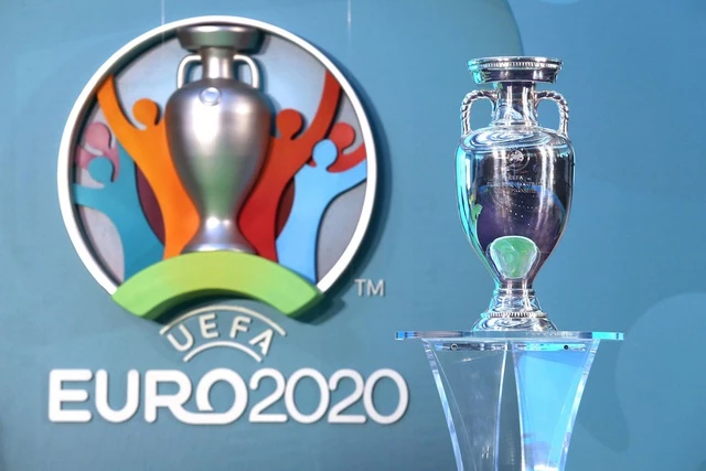 Ai sẽ hưởng lợi từ quyết định hoãn Euro 2020?