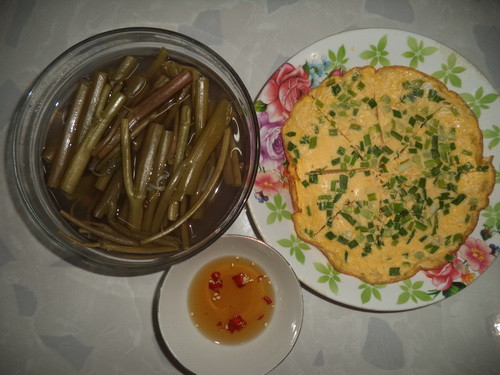 Canh chua mẹ nấu ngày mưa