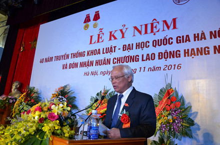 Phó Chủ tịch Quốc hội Uông Chu Lưu phát biểu tại buổi lễ Phó Chủ tịch Quốc hội Uông Chu Lưu phát biểu tại buổi lễ