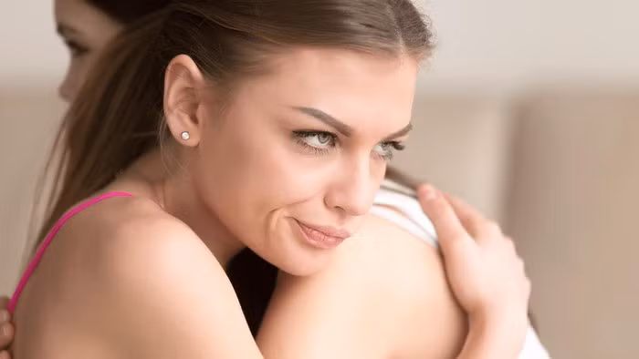Nạn nhân của sự “thảo mai” có thể phát triển lòng tự trọng thấp, lo âu và trầm cảm - Ảnh minh họa: Shutterstock.