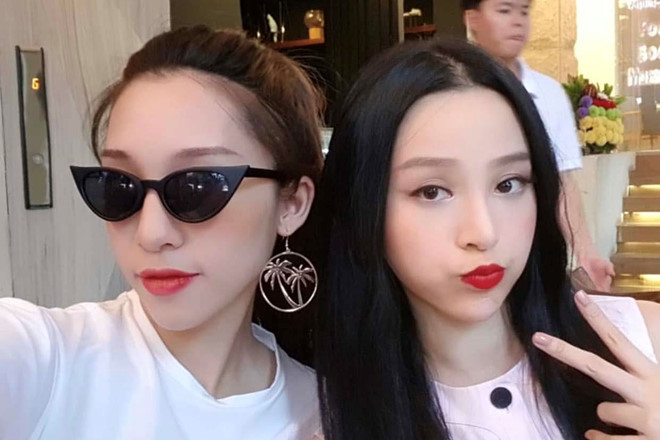 Muốn vừa chất vừa xinh, hãy nhìn cách Emily "chơi" phụ kiện ảnh 10 Muon vua chat vua xinh xan, hay nhin cach Emily