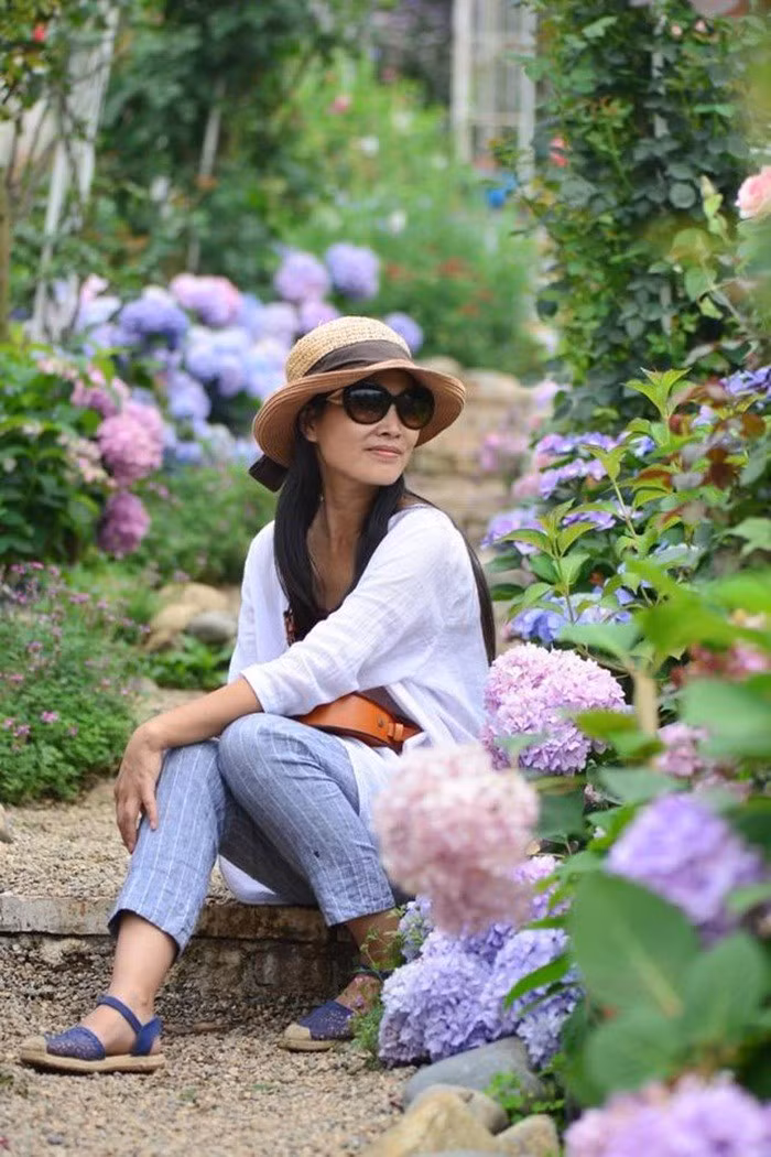 Mãn nhãn khu vườn đẹp như mê cung của người đàn ông yêu thích làm vườn ảnh 2