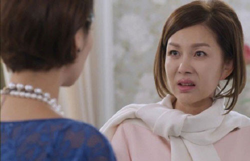 Đối xử tốt với mẹ chồng là vậy, không ngờ bà xem đó là cách tôi giở thủ đoạn lấy lòng bà. (Ảnh minh họa).