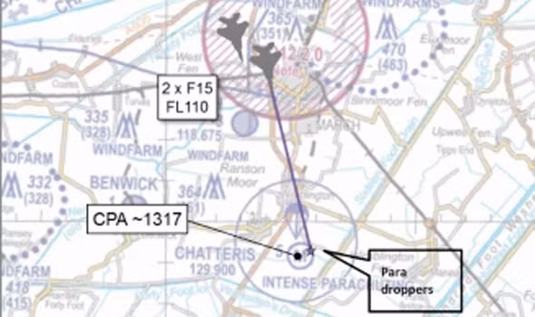chien dau co my suyt dam phai 2 nguoi khi dang bay toc do 555km tren troi hinh anh 2