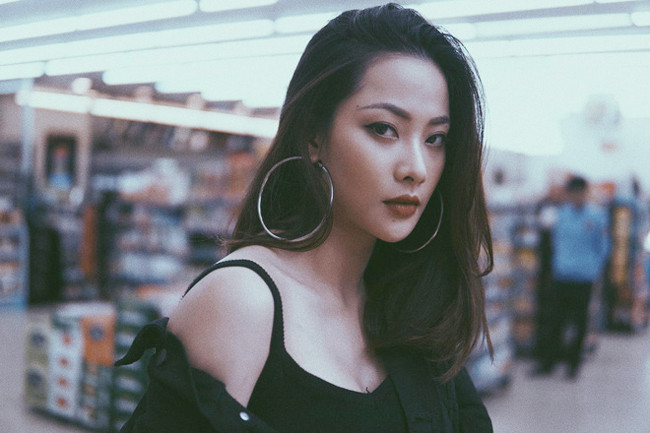 Ngoài vai trò diễn viên, Thạch Huyền chia sẻ trong tương lai, cô cũng muốn phát triển những tài lẻ của mình như hát, dẫn chương trình, làm người mẫu. Ngoài vai trò diễn viên, Thạch Huyền chia sẻ trong tương lai, cô cũng muốn phát triển những tài lẻ của mình như hát, dẫn chương trình, làm người mẫu.