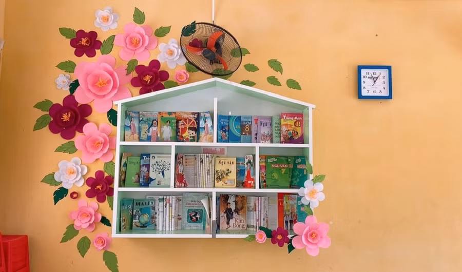 Công trình "Thư viện góc lớp" được sắp xếp khoa học, trang trí đẹp mắt.