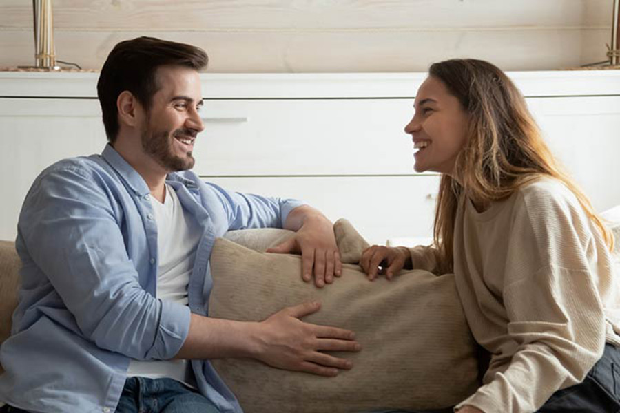 Hãy suy nghĩ về việc dành thời gian rảnh rỗi cùng nhau. (Ảnh: ITN).