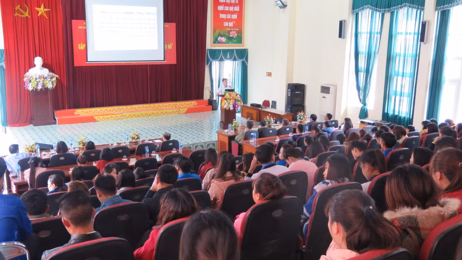 Tuyên truyền cho thế hệ trẻ tỉnh Điện Biên về truyền thống “Bộ đội cụ Hồ“