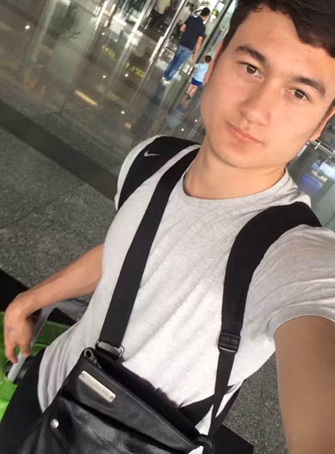 Gu thoi trang tre trung, don gian cua thu mon Dang Van Lam hinh anh 8