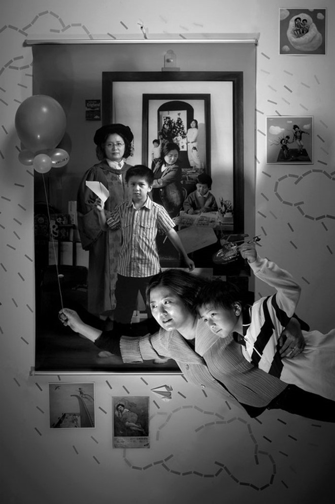 Người mẹ 17 năm làm một việc khó tin ghi lại hành trình nuôi con vất vả ảnh 7 Nguoi me 17 nam chup