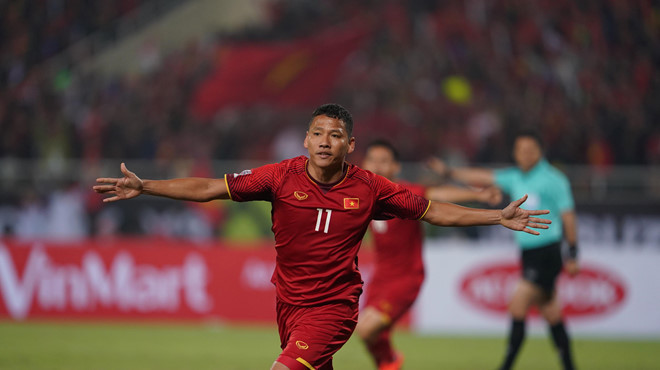 Anh Đức ăn mừng sau pha ghi bàn mở tỷ số. Ảnh: Thanh niên. Anh Đức ăn mừng sau pha ghi bàn mở tỷ số. Ảnh: Thanh niên.