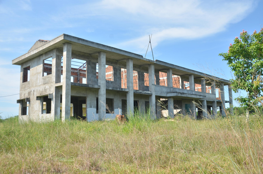 Nhiều hạng mục của Dự án xây dựng dở dang. Nhiều hạng mục của Dự án xây dựng dở dang.