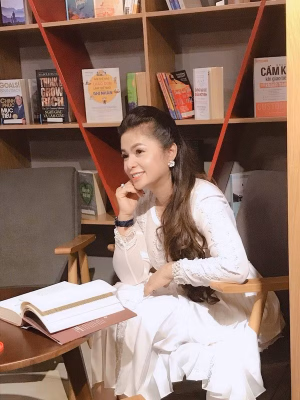 Sau những giông bão, bà Lê Hoàng Diệp Thảo giờ đây đã bình tâm trở lại.