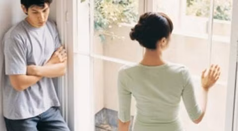 Không còn yêu nhưng tôi không muốn ly hôn 