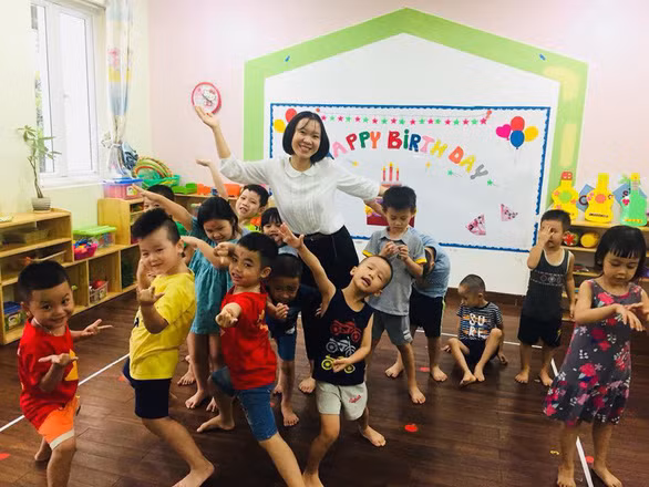 Nữ giáo viên trả lại 10 triệu đồng trong túi quần áo cũ được tặng