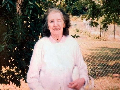 Bà Bridget trong một lần đi dạo cùng con gái Phyllis năm 1987. Ảnh: Mirror. Bà Bridget trong một lần đi dạo cùng con gái Phyllis năm 1987. Ảnh: Mirror.