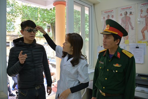 Một số trường quân đội dự kiến được tuyển thí sinh cận thị