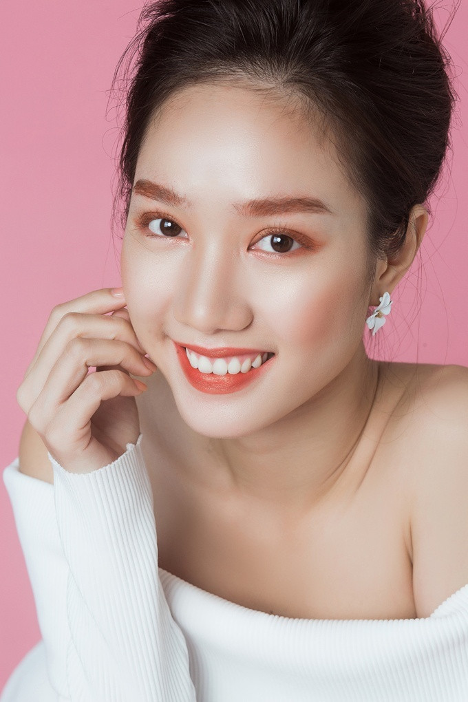 Gợi ý 3 kiểu makeup trong veo phù hợp cho mọi dịp ảnh 6 Gợi ý 3 kiểu makeup trong veo phù hợp cho mọi dịp ảnh 6