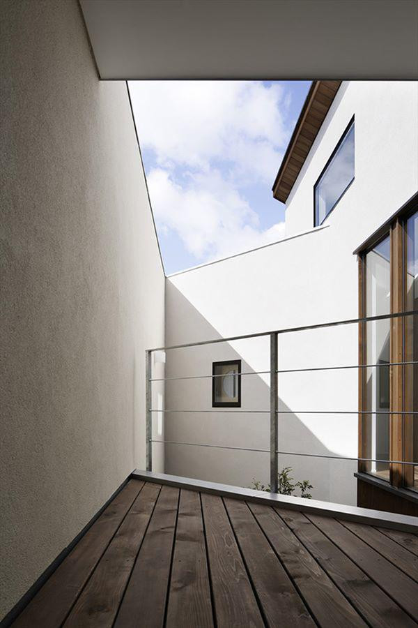 Xoay 45 độ tránh nắng, căn nhà kiểu Nhật được khen hết lời vì vừa đẹp vừa hay ảnh 19 xoay 45 do tranh nang, can nha kieu nhat duoc khen het loi vi vua dep vua hay - 19