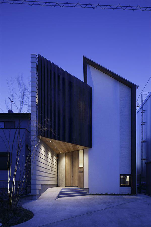 Xoay 45 độ tránh nắng, căn nhà kiểu Nhật được khen hết lời vì vừa đẹp vừa hay ảnh 4 xoay 45 do tranh nang, can nha kieu nhat duoc khen het loi vi vua dep vua hay - 4