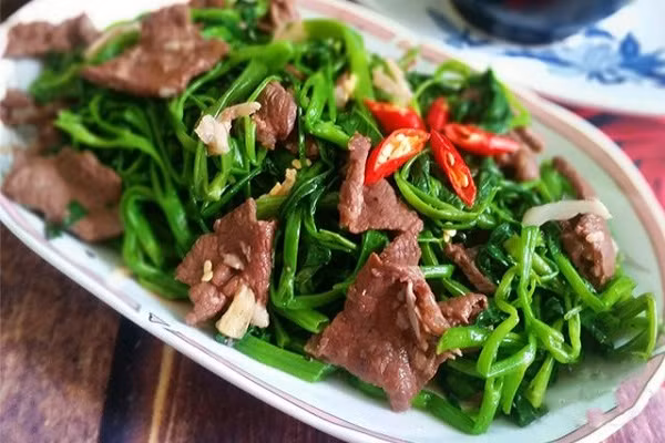 Bỏ thịt bò vào ngâm 10 phút cùng thứ này, đảm bảo khi xào thơm mềm lại ngon ngọt hơn hẳn