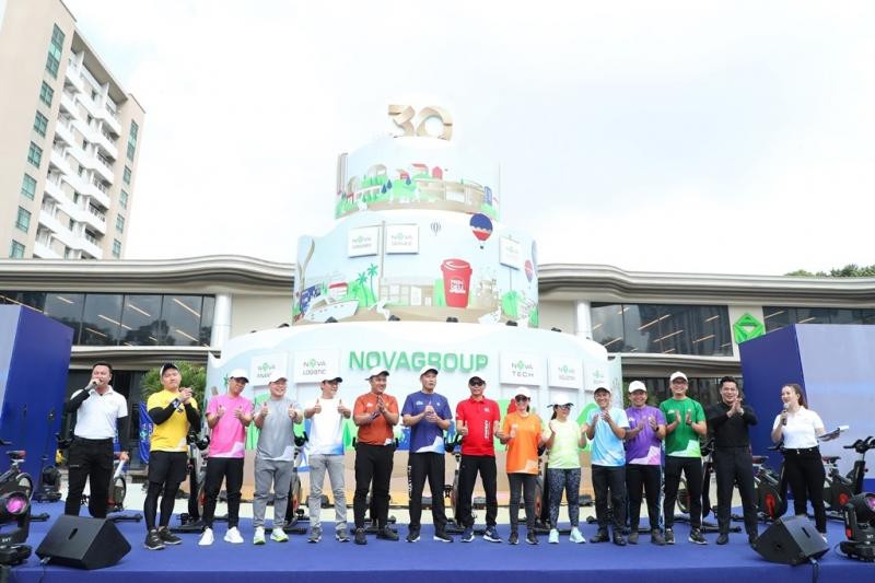 Đại diện Ban lãnh đạo phát động chương trình “Sống khỏe cùng Nova hướng tới môi trường làm việc “Work – Life Balance” Đại diện Ban lãnh đạo phát động chương trình “Sống khỏe cùng Nova hướng tới môi trường làm việc “Work – Life Balance”