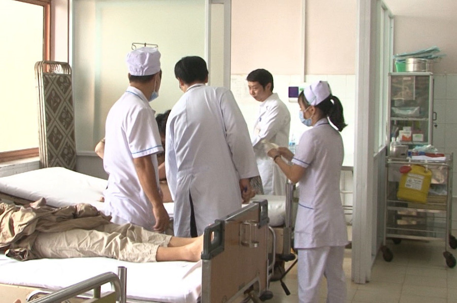 Vụ bé trai tử vong tại nhà trẻ nghi do sặc cháo ở TP.HCM: Bác sĩ tiết lộ thông tin đau lòng - Ảnh 2. Vụ bé trai tử vong tại nhà trẻ nghi do sặc cháo ở TP.HCM: Bác sĩ tiết lộ thông tin đau lòng - Ảnh 2.