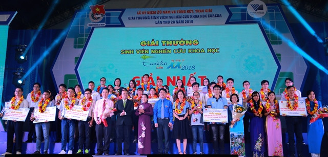 Sinh viên khoa Công nghệ thực phẩm góp phần giúp trường ĐH Công nghiệp Thực phẩm TPHCM ghi dấu ấn với 2 giải Nhất, 1 giải Nhì