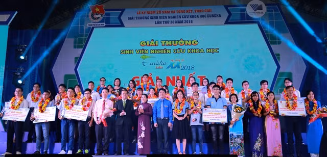 Sinh viên khoa Công nghệ thực phẩm góp phần giúp trường ĐH Công nghiệp Thực phẩm TPHCM ghi dấu ấn với 2 giải Nhất, 1 giải Nhì