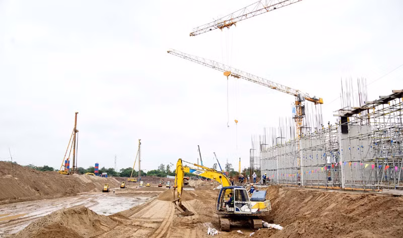 Đường đua có chiều dài 5,574km (rộng từ 12m đến 15m).