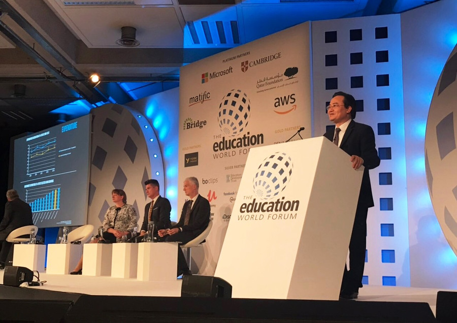 Bộ trưởng Phùng Xuân Nhạ phát biểu tại diễn đàn EWF2019