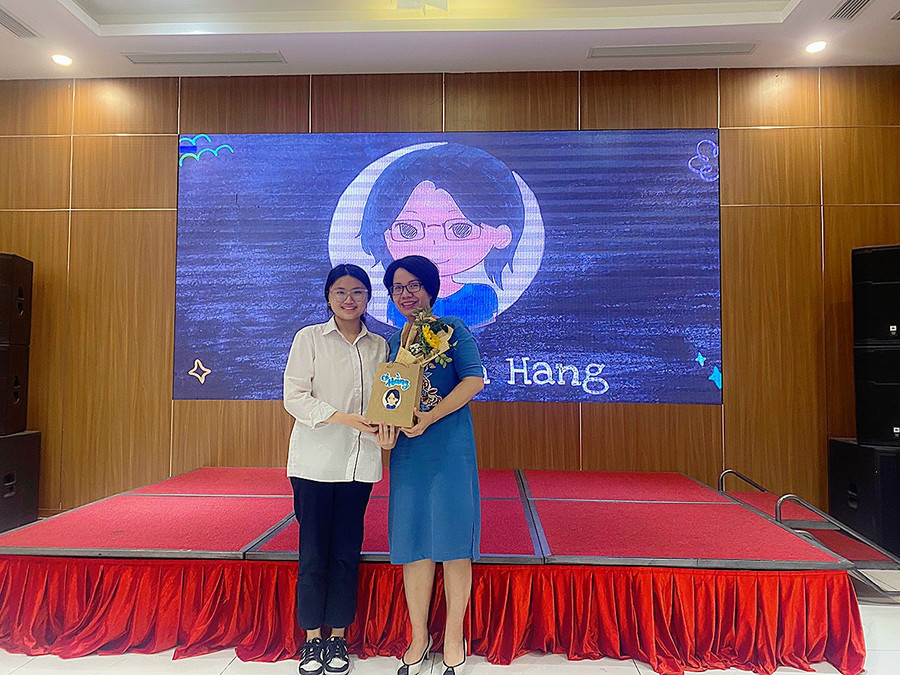 Cô Phan Vũ Diễm Hằng – Giáo viên môn Giáo dục công dân Trường THPT Việt Đức, Hà Nội.